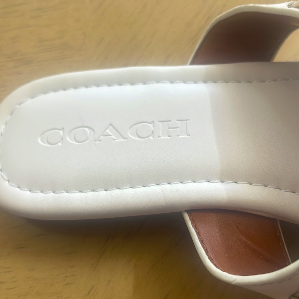 COACH THONG SHOE WITH CHAINED, C FRONT LETTER - Picture 5 of 6
